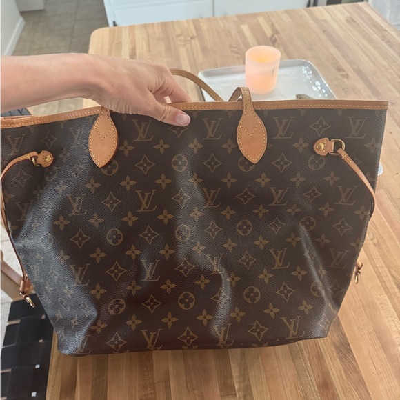 Louis Vuitton Neverfull MM - Picture 5 of 5